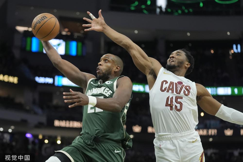 同时也为球 同时也为球