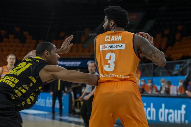 在50米距 在50米距